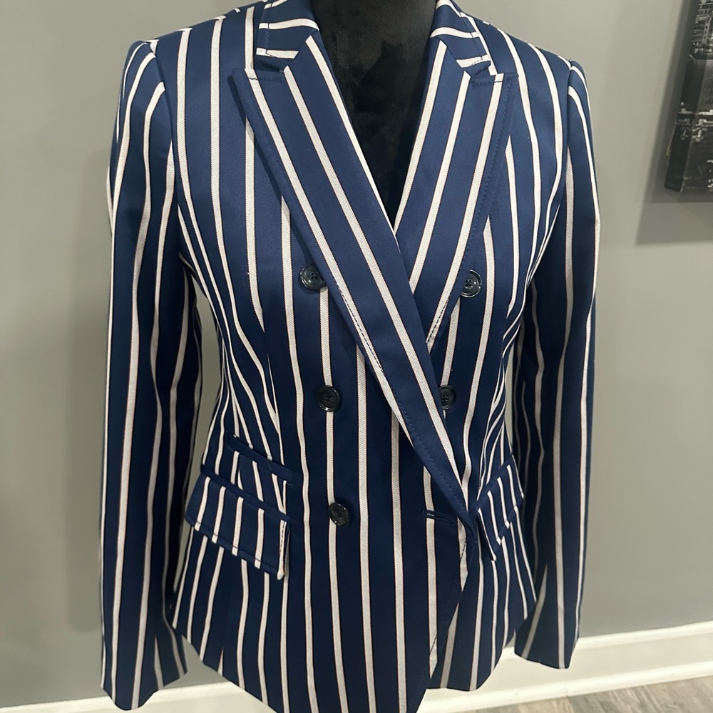 Banana Republic Blazer.